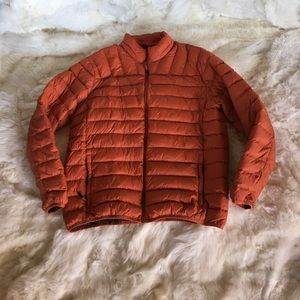 Men’s winter jacket. Puffer jacket. Size Large